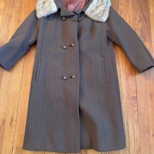 Vintage 1950's tan winter coat with mink collar by Krull- generous size medium